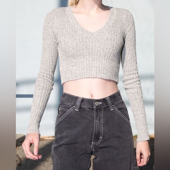 Brandy Melville - Melina Cropped Sweater - Salt & Pepper Grey - One Size - Picture 1 of 9